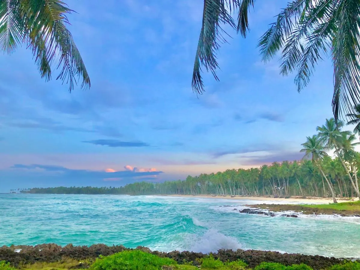 Baoba Breeze Bed & Breakfast- Beachfront Paradise Cabrera